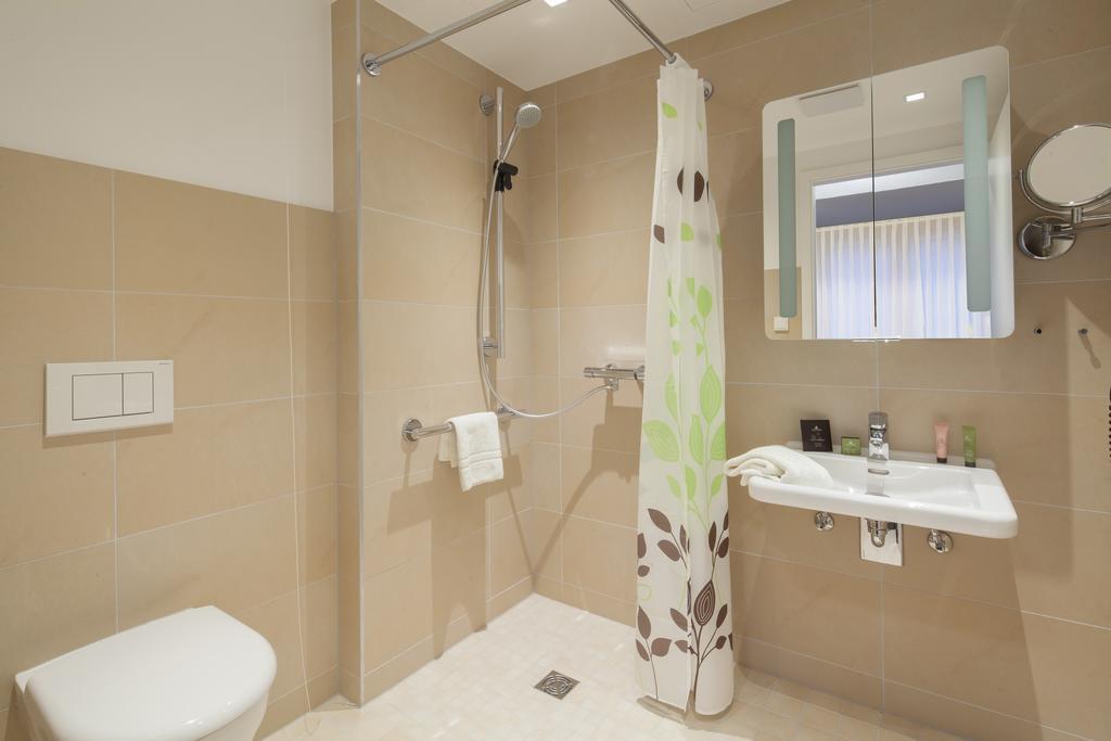 Gda Hotel Am Schlosspark Бад Хомбург фор дер Хьое Стая снимка