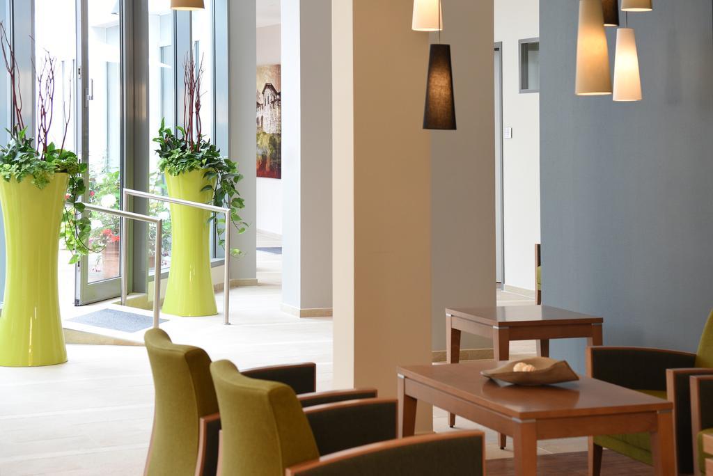Gda Hotel Am Schlosspark Бад Хомбург фор дер Хьое Екстериор снимка